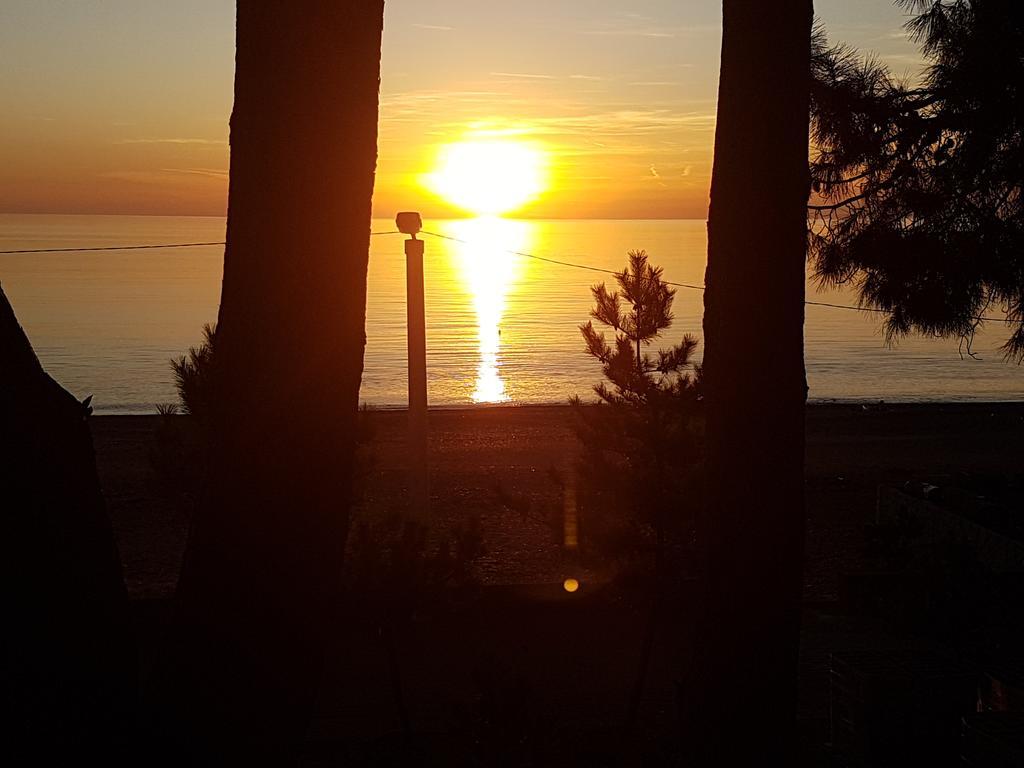 Midia Guest House Kobuleti Exterior photo
